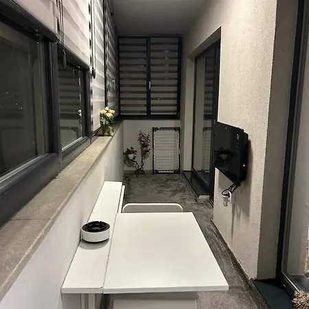 Win 31 Apartment *